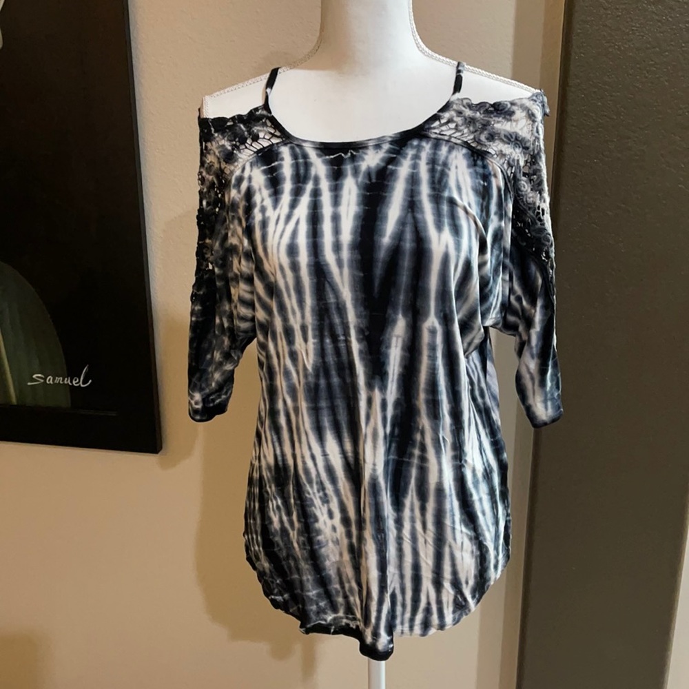 Urban X tie dye open shoulder shirt